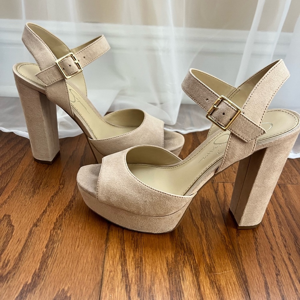 Jessica Simpson Lorinna Heels Cream Suede